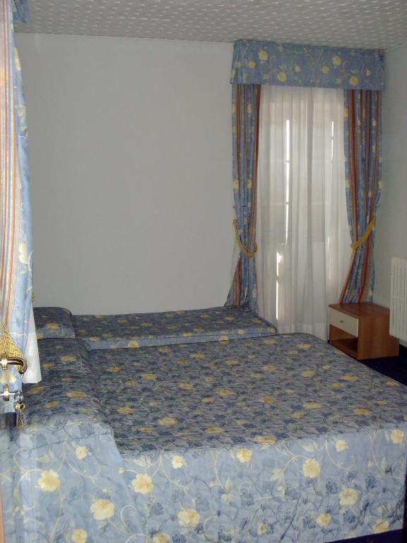 Hotel Beata Giovannina Verbania Room photo